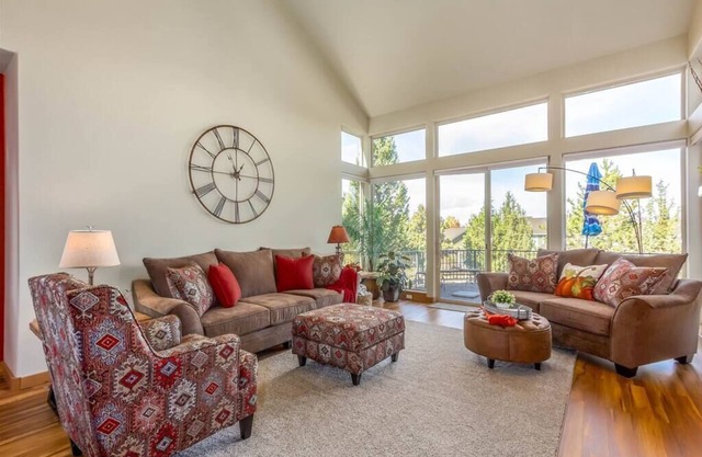 2 Bd/ 2 Bth, Eagle Crest Resort, Resort Amenities!