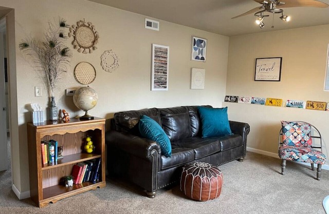 2 BD delight in North Laramie