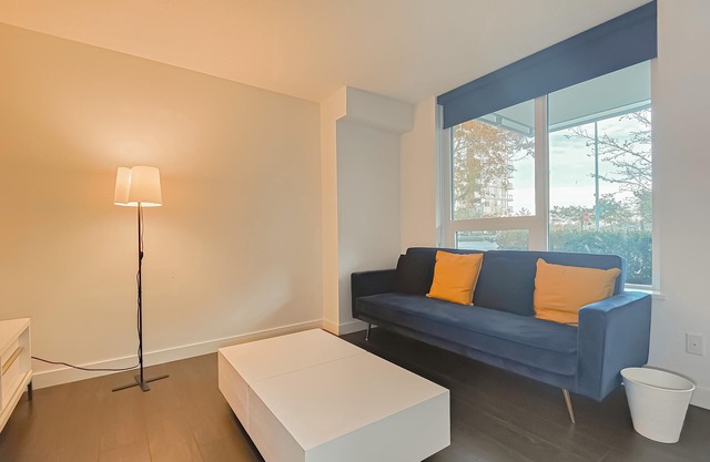 2-BDR&2-Bath | 850sq.ft | AC | Free WiFi & Parking | Quiet Neighbor