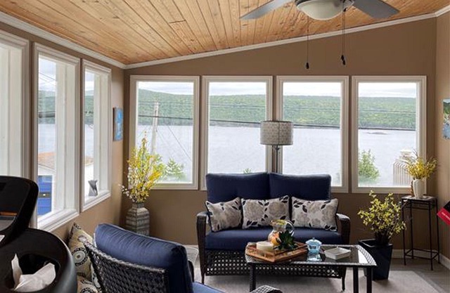 2 bdrm Home in Idyllic Newfoundland Outport