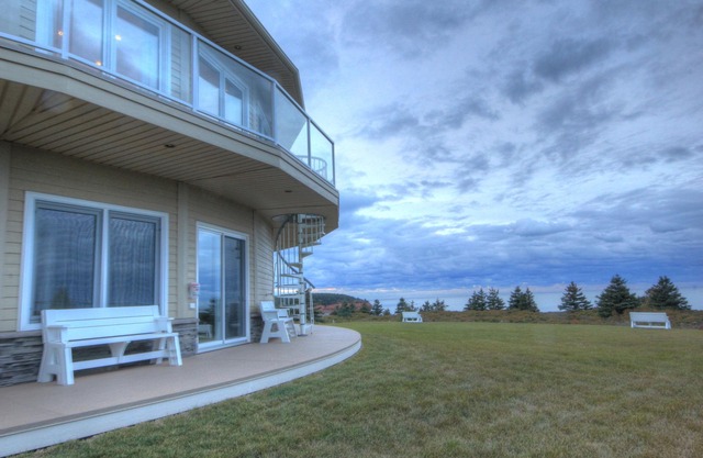 2 BDRM OCEAN / BEACH CONDO GIRATORIO DELANTERO!