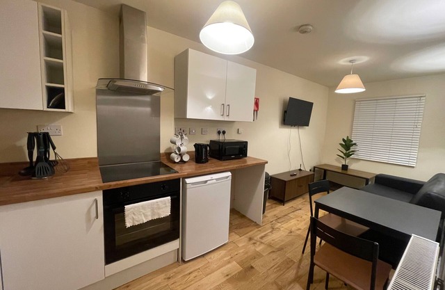 2 Bed Apartment/ Tower Bridge / Big Ben /The Shard