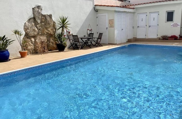 2 bed apt mountains and costal views with pool