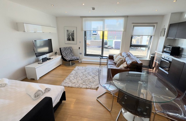 2-bed Apt, Sleeps 7, 5 Mins to Camden Market