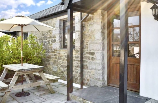 Hallagenna Farmhouse, Old Barn Cottage