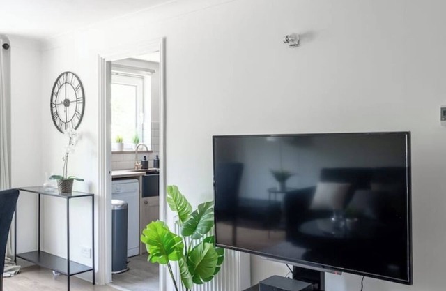 2 Bed Flat Finsbury Park, London