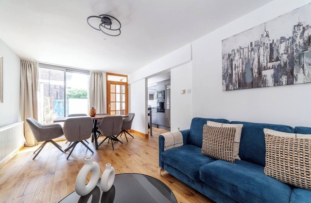 The Canonbury Apartment