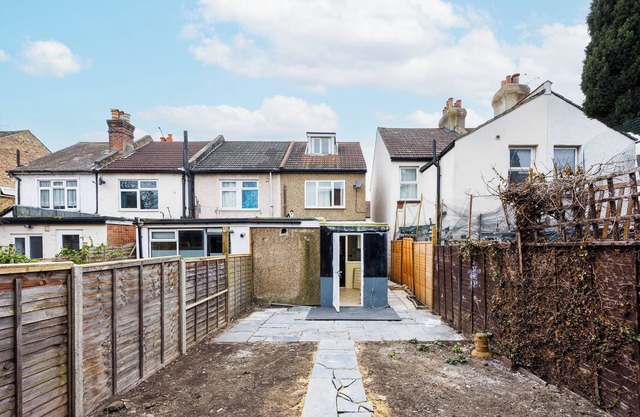 2 Bed House | Croydon | Sleeps 6 | Contractors | Families