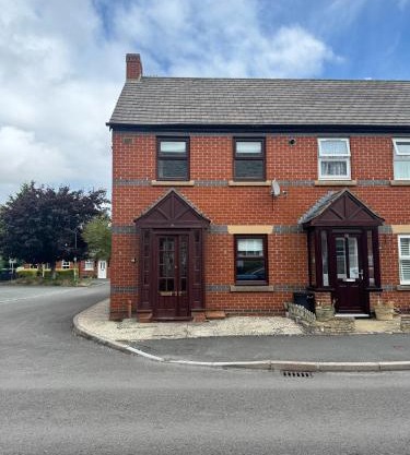 2 bed house, walking distance Shrewsbury centre
