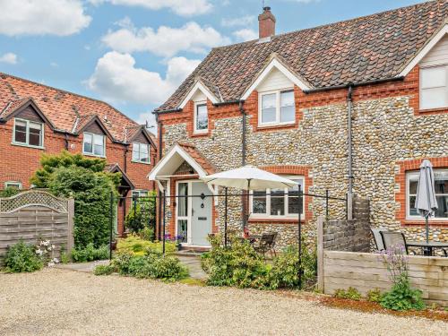 2 Bed in Holt 72898