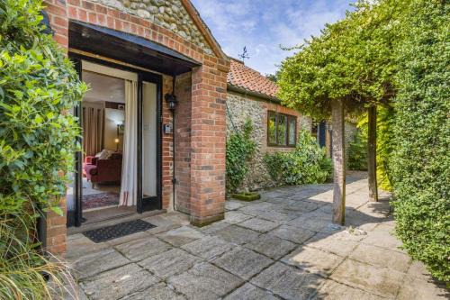 2 Bed in Sharrington oc-h32406
