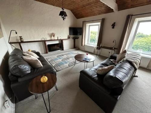 2 Bed-Sleeps 4-Sea View-Pet Friendly-Parking