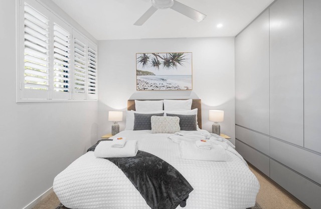 2 Bed Studio 200m to beach - Dicky Beach Original