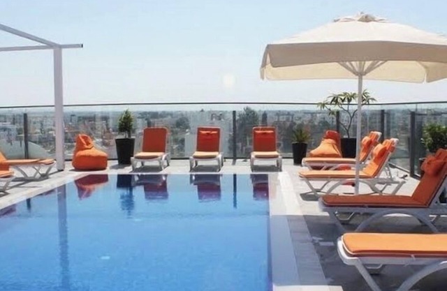 Cozy flat w/ 2 bedr&4 beds+1 sofa bed&1 bathroom & fully kitchen&All rooms AC