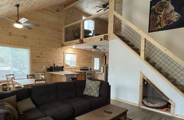 2 bedroom, 1.5 bath with bunk beds in loft