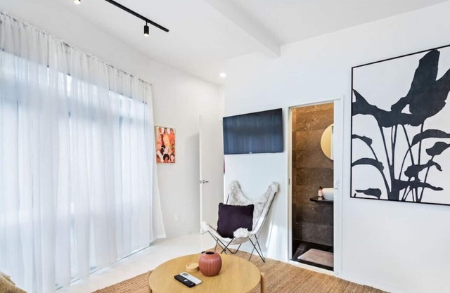 2 bedroom | 1 bathroom | Tranquil Bush setting