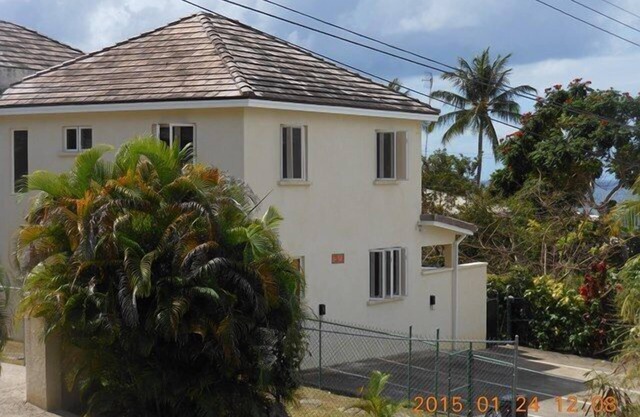 Villa de lujo de 2 dormitorios y 2 1/2 baños con piscina profunda