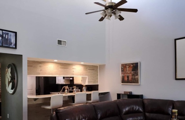 2 bedroom 2 bathroom condo NPR, FL