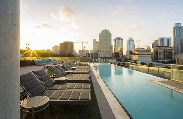 2 Bedroom, 2 Bath. Downtown Austin. Amazing View