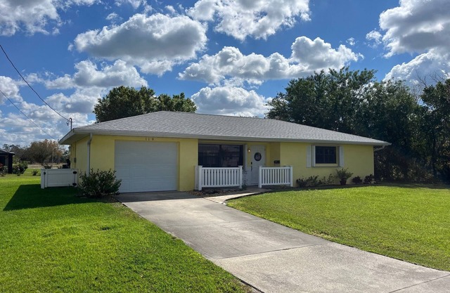 2 bedroom 2 bath single family home in Lake Placid FL. Located in Placid lakes
