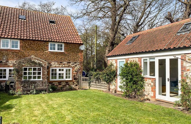 2 bedroom accommodation in Holme-next-the-Sea