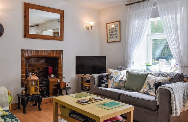 Tawe Cottage is a traditional stone cottage with a homely feel that overlooks the River Tawe.