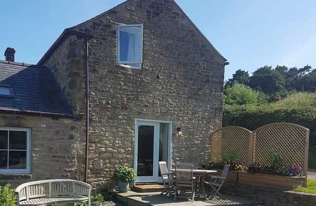 2 bedroom accommodation in Handley, near Matlock