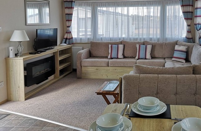 2 bedroom accommodation in Oulton Broad