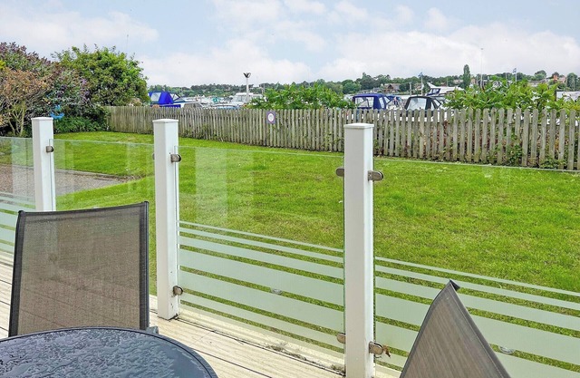 2 bedroom accommodation in Oulton Broad