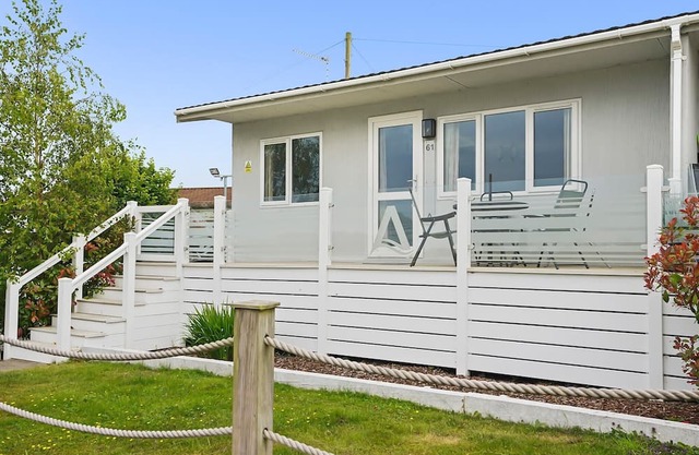 2 bedroom accommodation in Oulton Broad