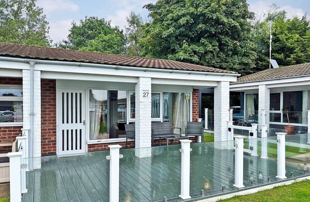 2 bedroom accommodation in Oulton Broad