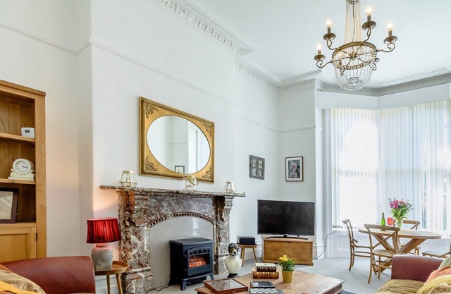 2 bedroom accommodation in Scarborough