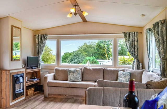 2 bedroom accommodation in Kippford, near Sandyhills