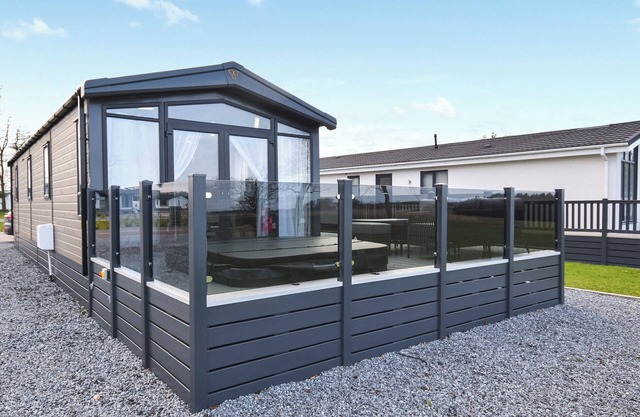 2 bedroom accommodation in St Andrews