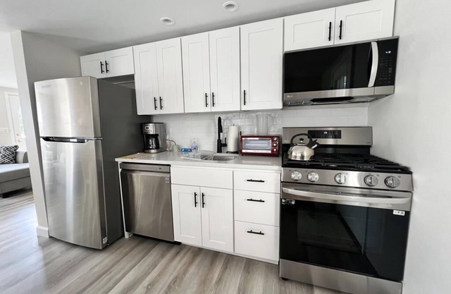 2 bedroom accommodation in Spray Beach