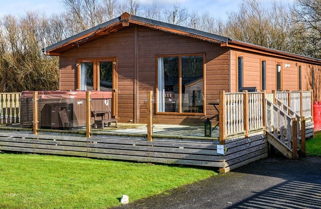 2 bedroom accommodation in Carnforth