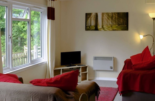 2 bedroom accommodation in Kirkhill, near Beauly