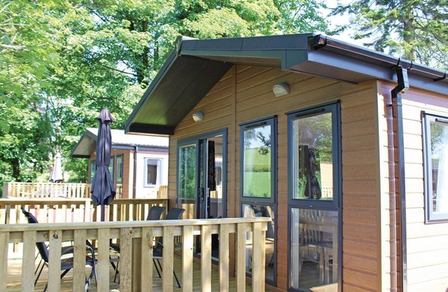 2 bedroom accommodation in Mouswald, Dumfries