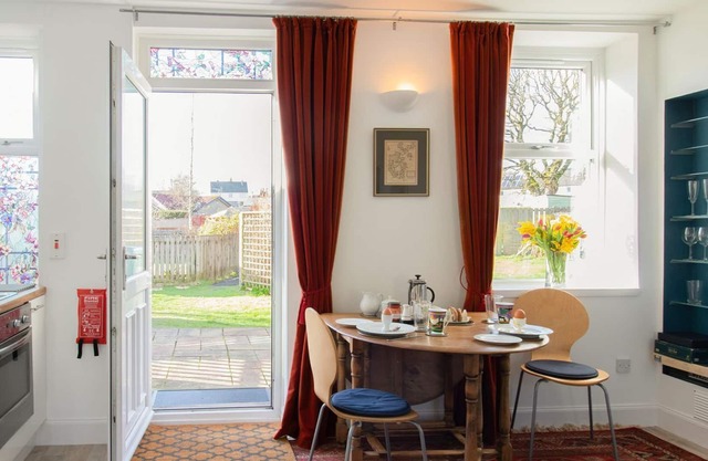 2 bedroom accommodation in Dunblane