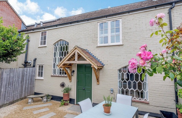 2 bedroom accommodation in Ringwood