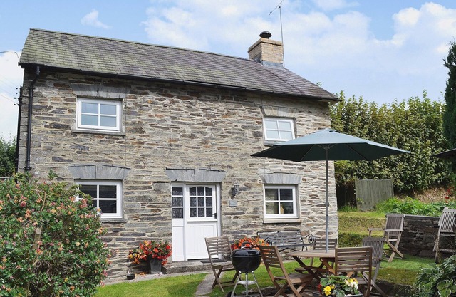 2 bedroom accommodation in Cenarth