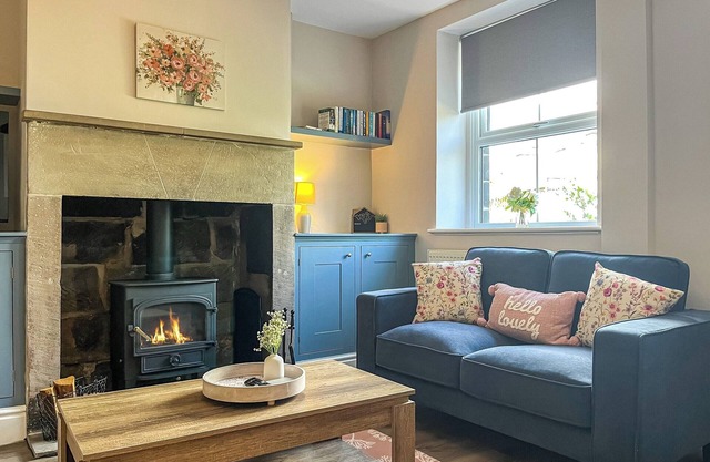 2 bedroom accommodation in Tansley