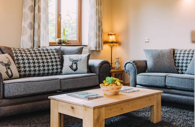 2 bedroom accommodation in Ulcombe