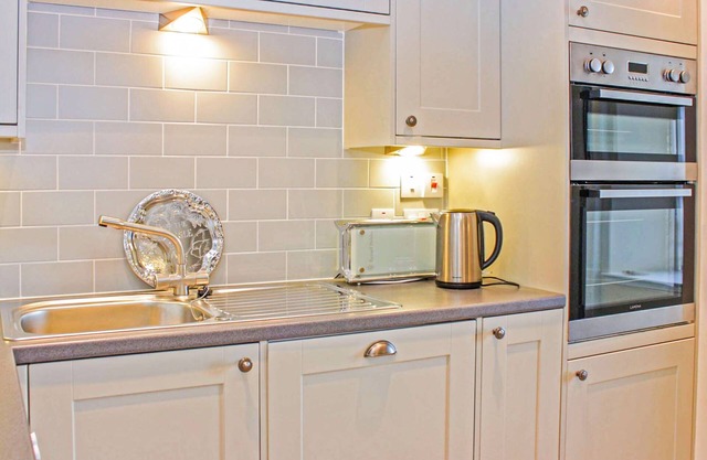 2 bedroom accommodation in Banff