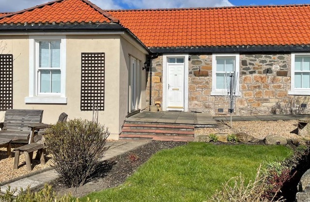 2 bedroom accommodation in Dollar