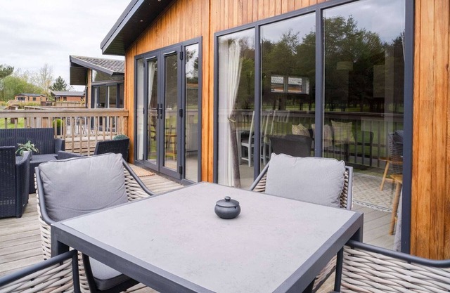 2 bedroom accommodation in Laceby