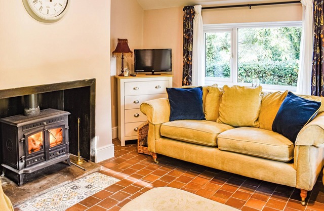 2 bedroom accommodation in Malpas, near Nantwich