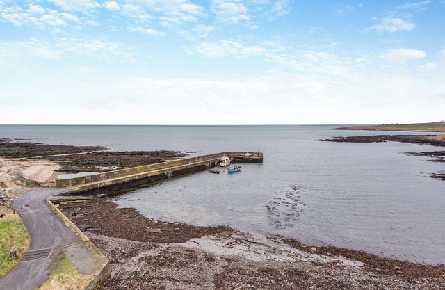 2 bedroom accommodation in Mey, near Thurso