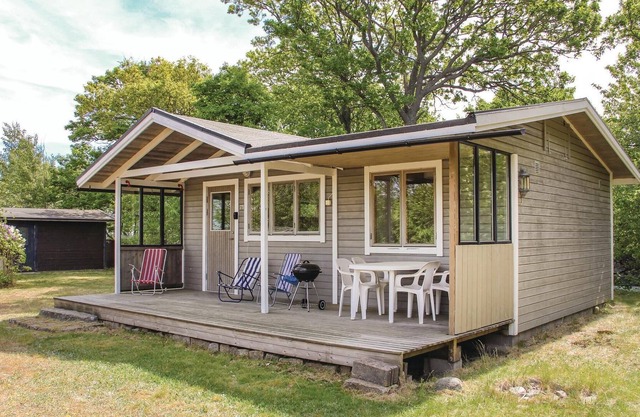 Alojamiento de 2 habitaciones en Tjurkö