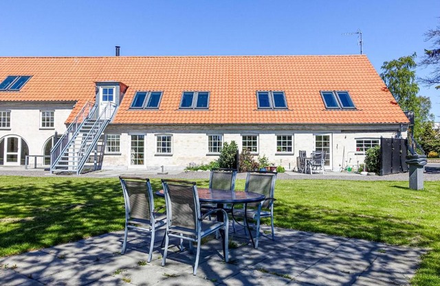 2 Bedroom Amazing Apartment In Rønne